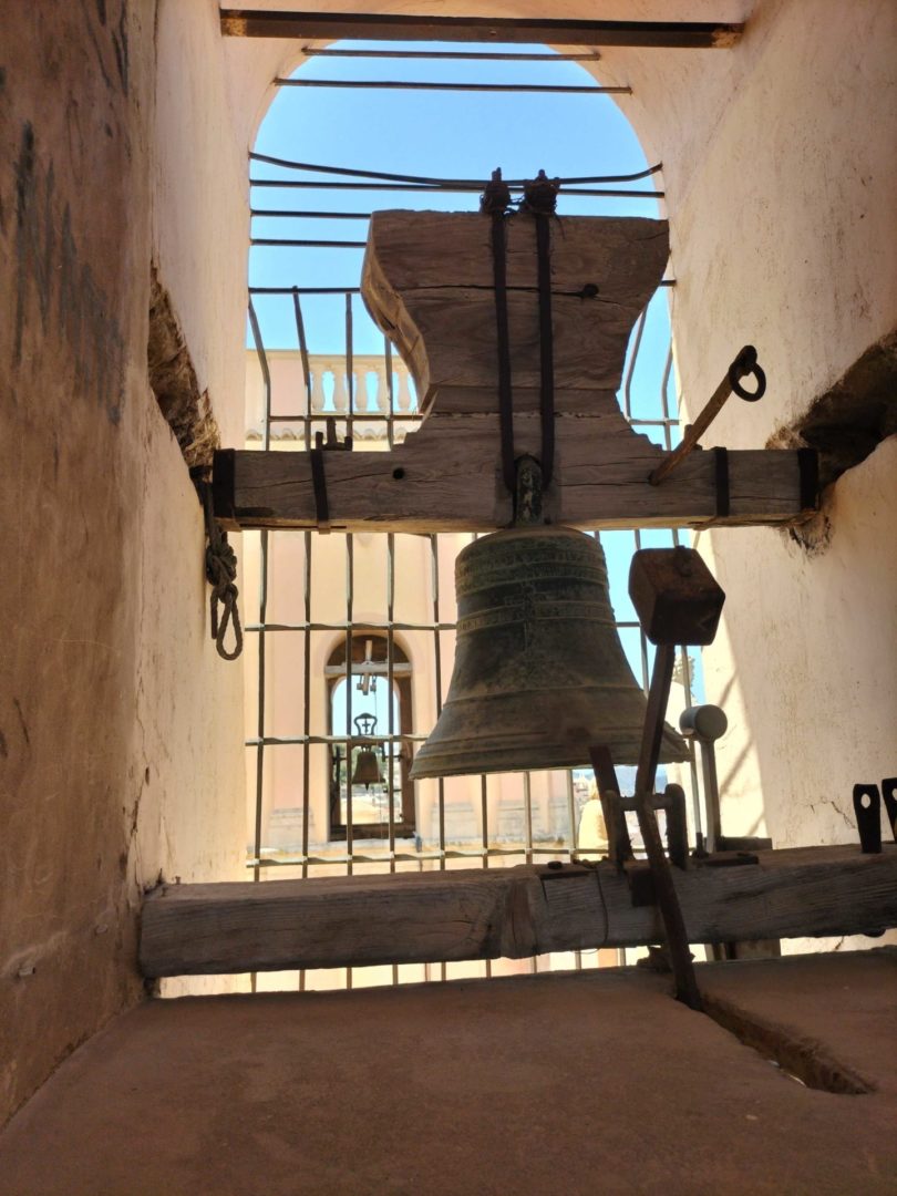 Archivo_campana_Iglesia_San_Bartolome_Petrer