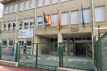 Archivo_colegio_La_Foia_Petrer_1jpg